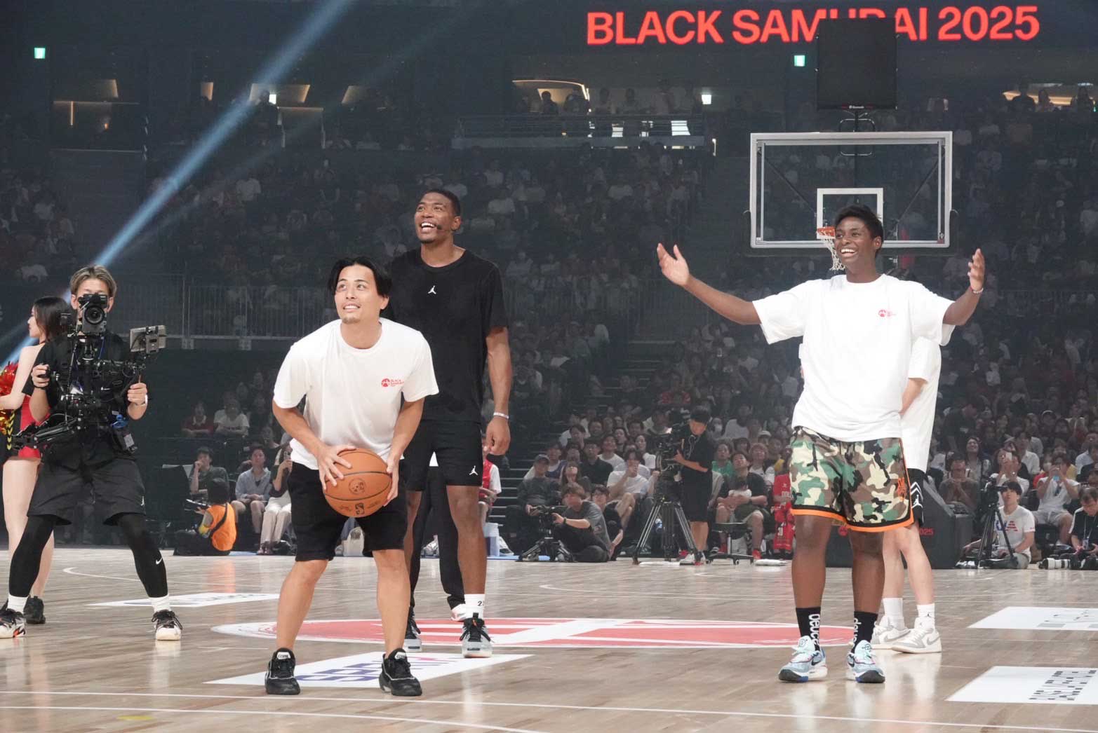 八村塁のイベントに富樫勇樹と馬瓜エブリンがサプライズ登場【写真：鉾久真大】