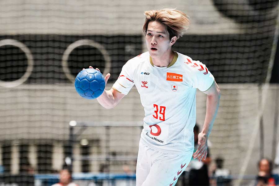 日本代表のCB藤坂尚輝【写真：中戸川知世】