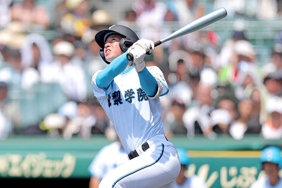 山梨学院の4番打者・横山悠【写真：スポーツ報知/アフロ】