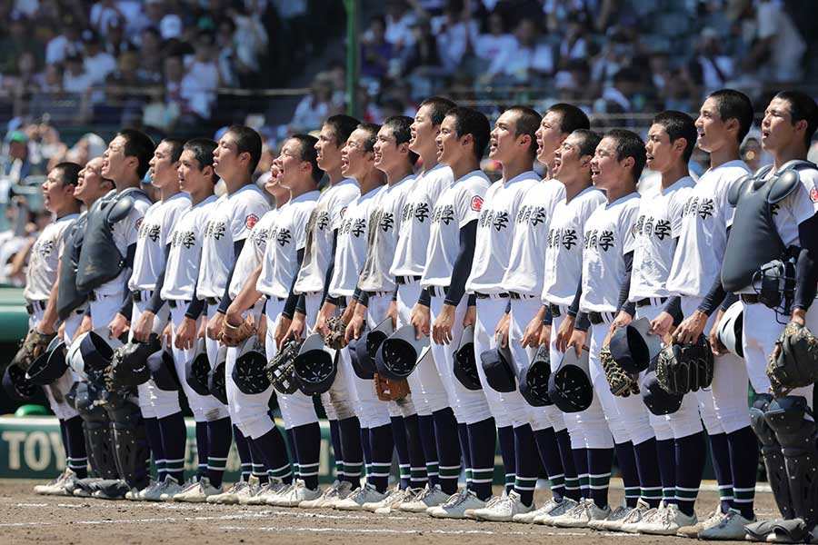 決勝で日大三と激突する沖縄尚学【写真：スポーツ報知/アフロ】