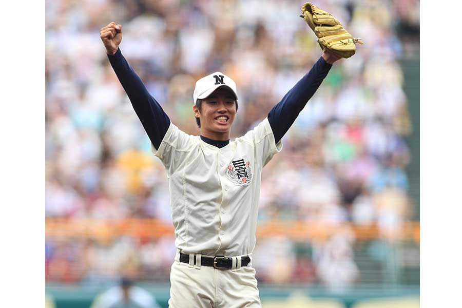 14年前、甲子園優勝を果たした吉永健太朗さん【写真：岡沢克郎/アフロ】