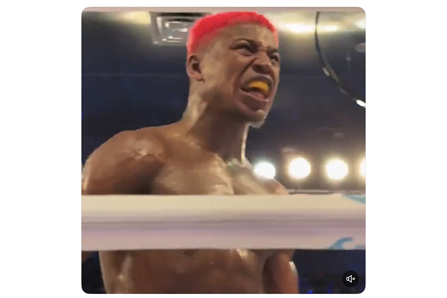 KO勝ちし雄たけびを上げるペドロ・ダ・シウバ （画像はプロモート会社「Most Valuable Promotions」公式Xのスクリーンショット）