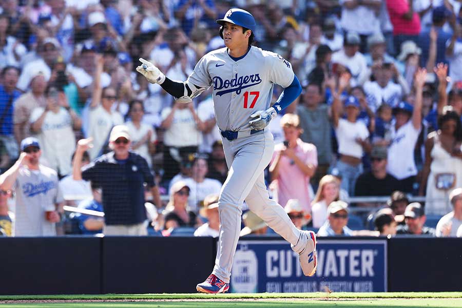 9回に45号ソロを放ったドジャースの大谷翔平【写真:AP/アフロ】