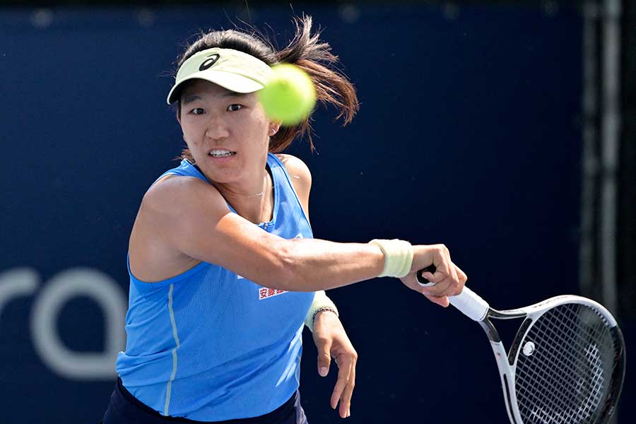 女子シングルス1回戦でオルガ・ダニロビッチに勝利した内島萌夏【写真:ロイター】