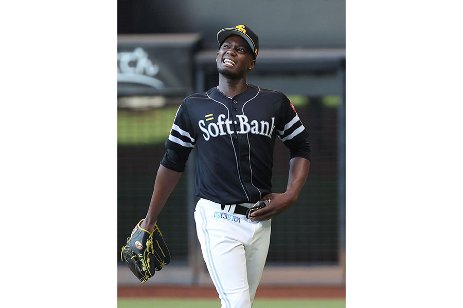 ソフトバンク先発のリバン・モイネロ【写真:産経新聞社】