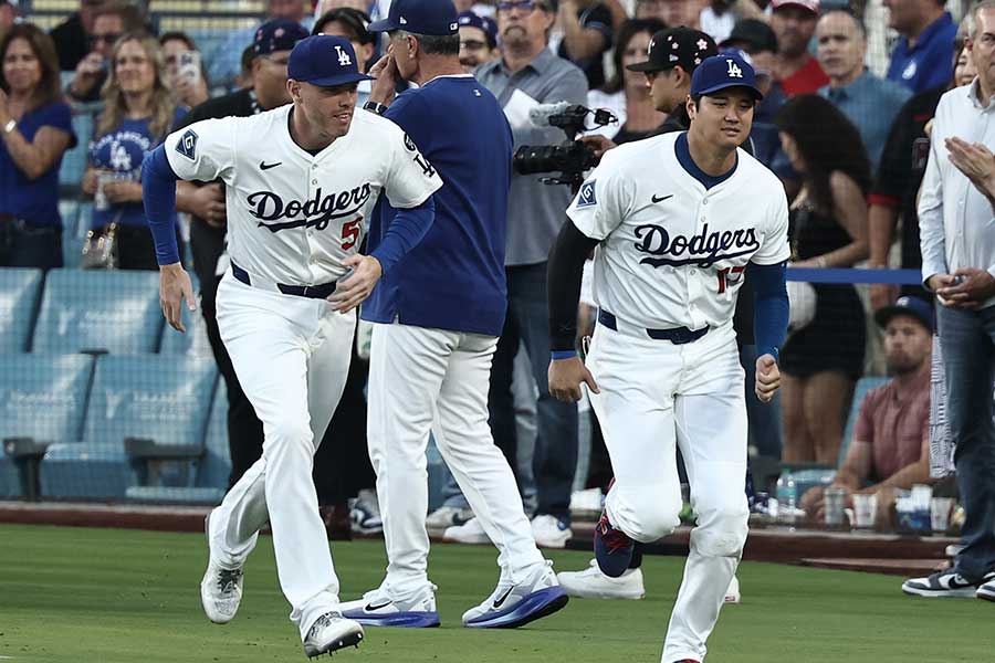 レッズ戦に臨んだドジャースの大谷翔平ら【写真：REX/アフロ】
