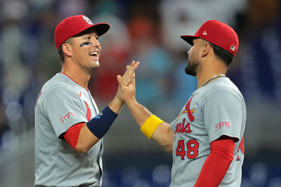 カージナルスのラーズ・ヌートバー（左）【写真：ロイター】