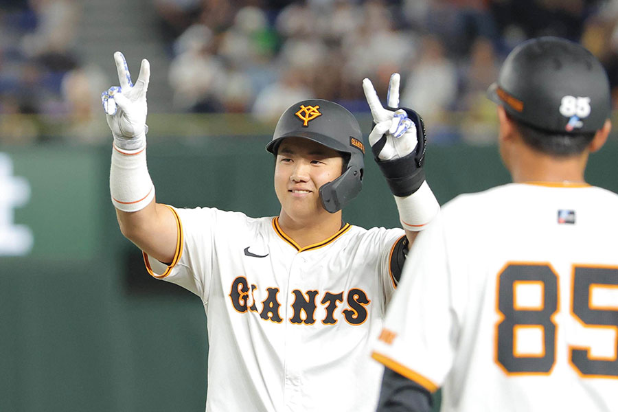 巨人のドラフト1位ルーキー、石塚裕惺【写真：スポーツ報知/アフロ】