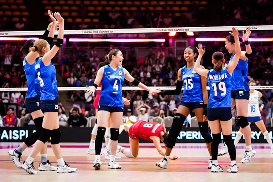 バレー女子日本代表【写真：Volleyball World提供】