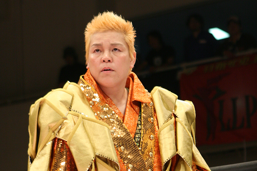 神取忍【写真：平工幸雄/アフロ】