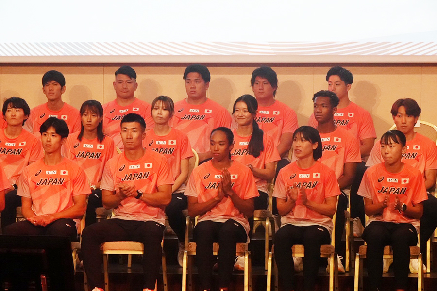 壮行会を行った選手ら【写真：鉾久真大】