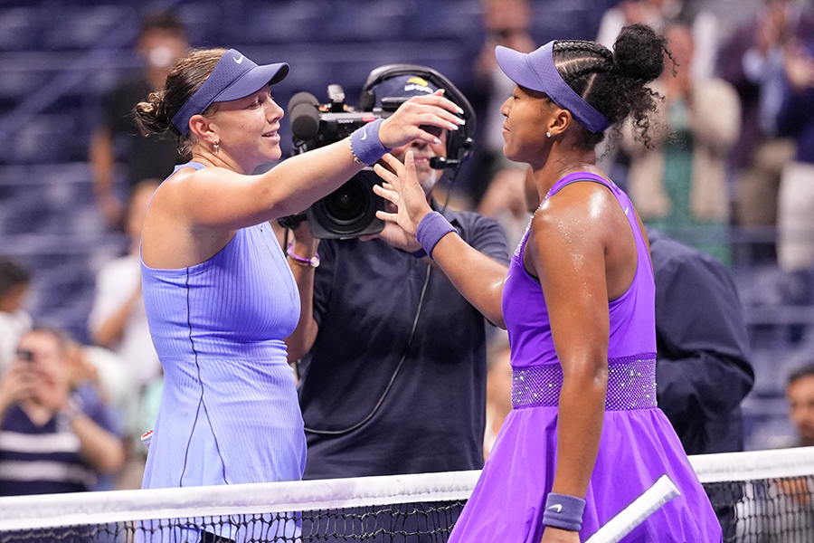準決勝を戦った大坂なおみとアマンダ・アニシモバ（左）【写真：ロイター】