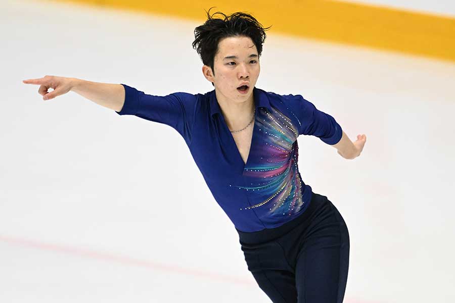 木下グループ杯、男子SPで演技を披露した友野一希【写真：徳原隆元】