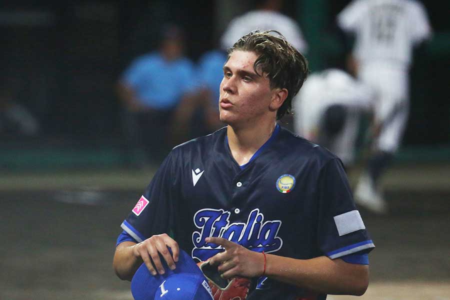 粘りの投球を見せたイタリア先発のアリスメンディ【写真:羽鳥慶太】