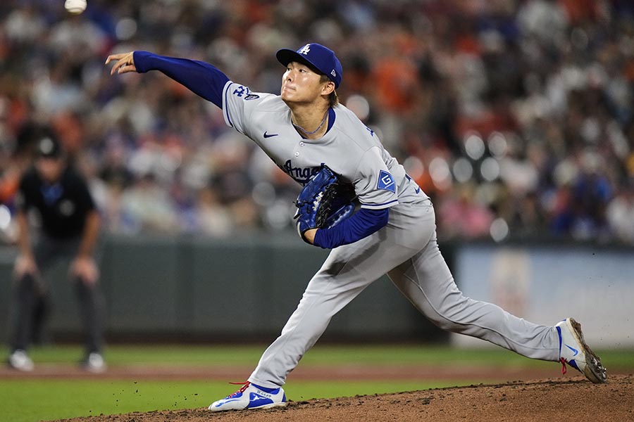 9回2死まで無安打無得点の快投から被弾、大記録を逃したドジャースの山本由伸【写真：AP/アフロ】