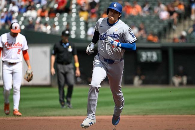 大谷翔平47＆48号にあった違和感「気になります」 普段と違う行動に熱