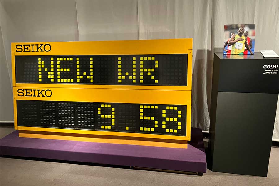 ボルトが男子100メートルで世界記録を樹立した2009年大会の競技用タイマーも展示されている【写真:編集部】