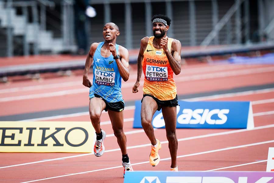 写真判定でシンブ（左）が金メダルを獲得した【写真：中戸川知世】