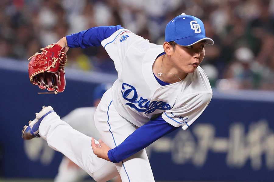 中日の岡田俊哉【写真：産経新聞社】