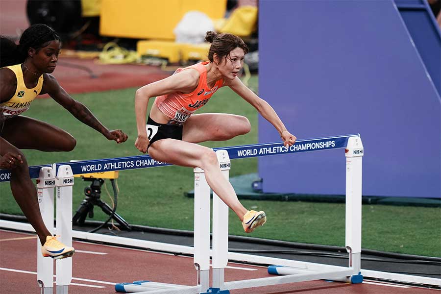女子100メートル障害準決勝に出場した中島ひとみ【写真：中戸川知世】