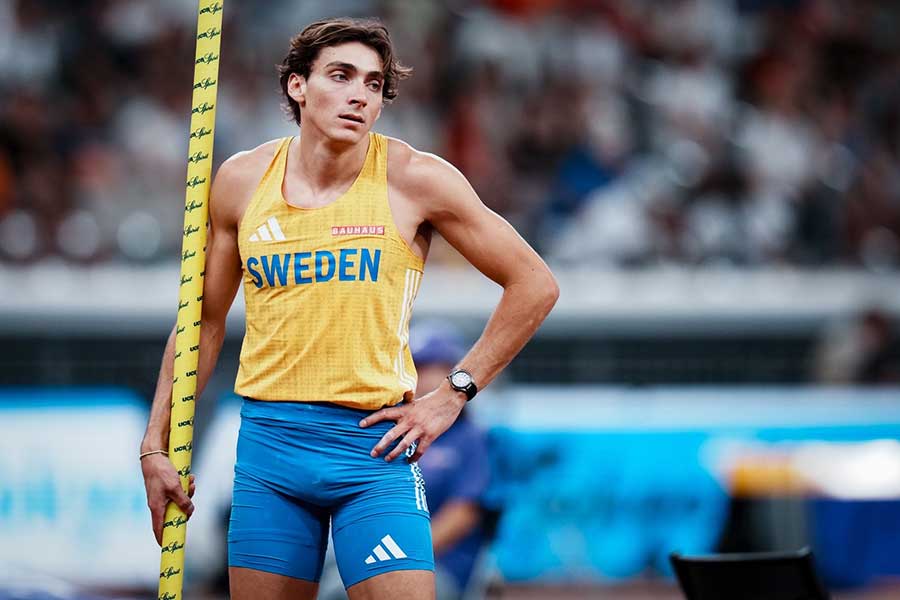 男子棒高跳びで6メートル30の世界新記録をマークして3連覇を達成したデュプランティス【写真:中戸川知世】