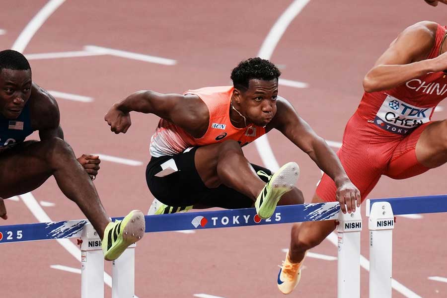 決勝の舞台で疾走する村竹ラシッド【写真：中戸川知世】