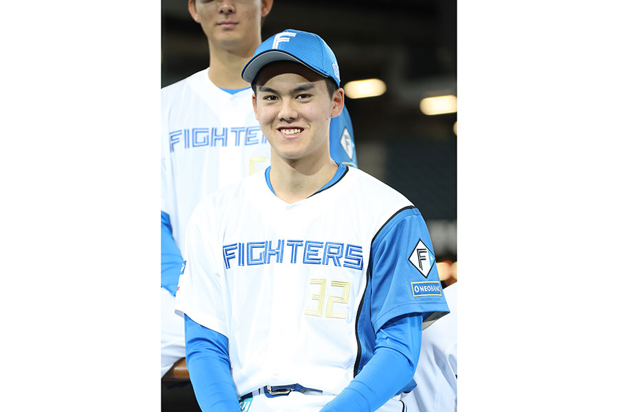 日本ハムの藤田琉生（2024年12月撮影）【写真：産経新聞社】