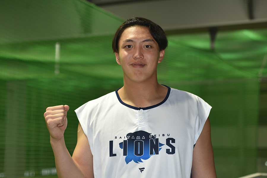 豪快スイングの本塁打がネットで話題を呼んだ林冠臣【写真:羽鳥慶太】