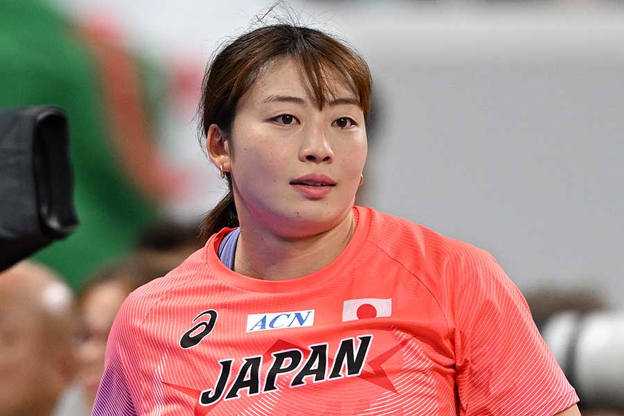 女子やり投げに出場した上田百寧【写真：松尾/アフロスポーツ】