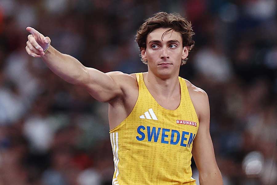 世界新の翌日、未来を背負う若者たちへメッセージを送った【写真：ロイター】