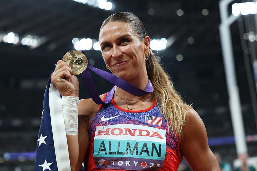 女子円盤投げで金メダルを獲得したバラリー・オールマン【写真:ロイター】