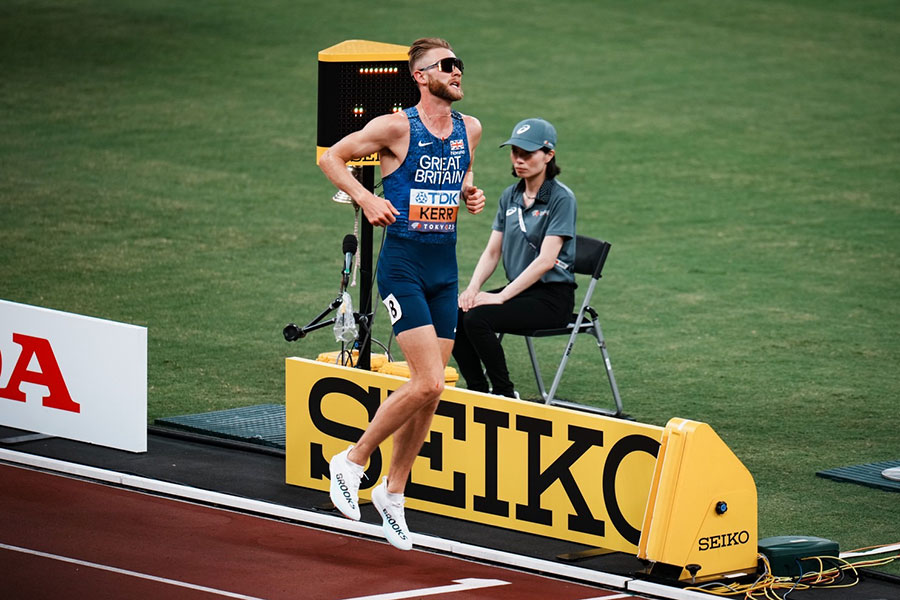 男子1500メートル決勝で大怪我のまま完走したジョシュ・カー【写真:中戸川知世】