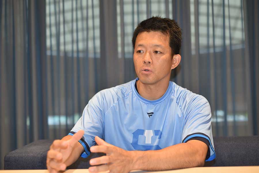 大引コーチは現役終盤に“後悔”を抱えているという【写真：羽鳥慶太】