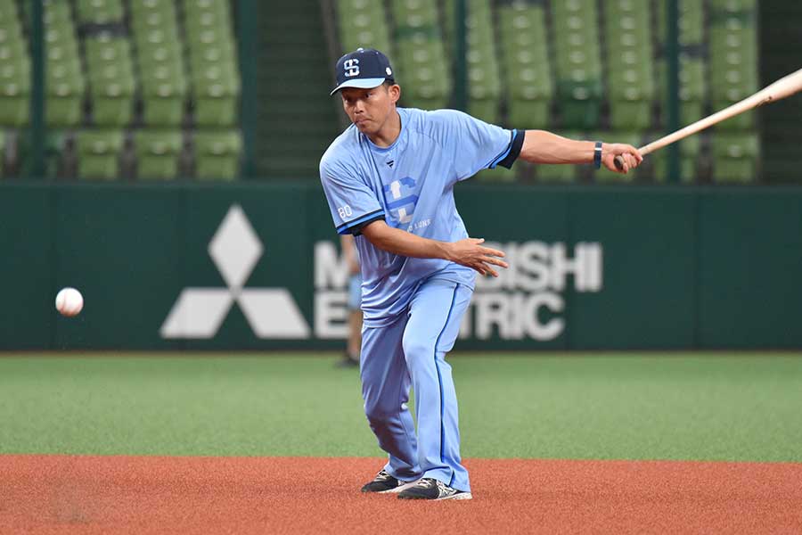 戦力外になって初めて感じたことは多いという大引コーチ【写真:羽鳥慶太】