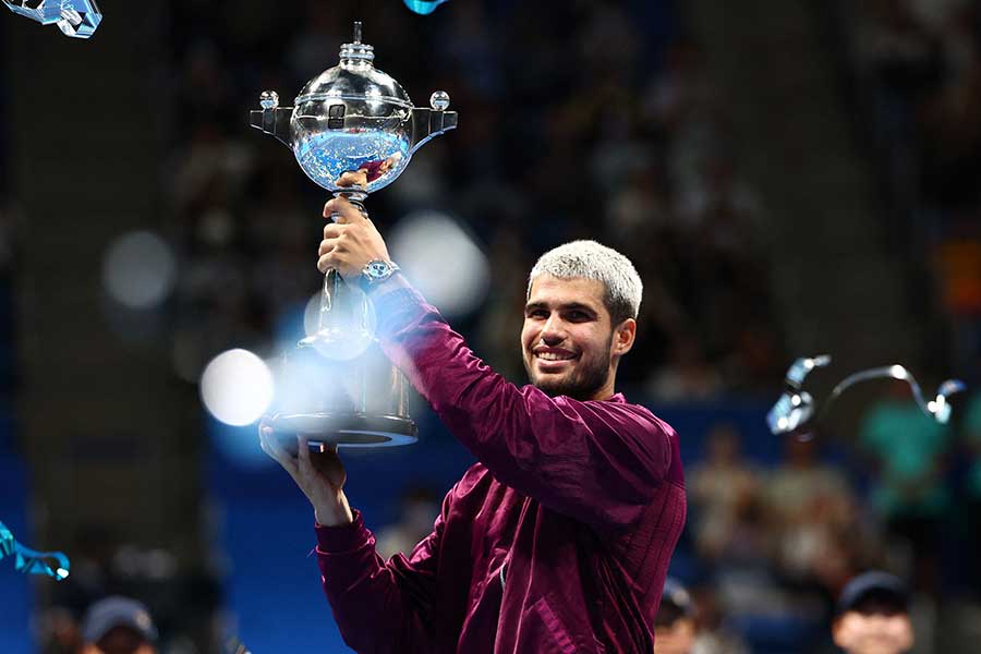 ジャパンOP、男子シングルスで優勝したカルロス・アルカラス【写真：ロイター】