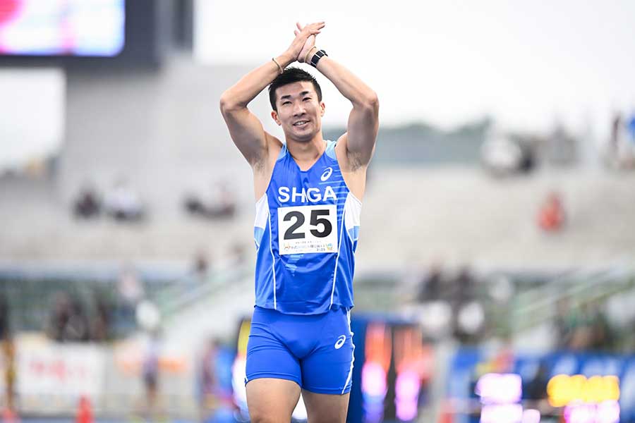国スポの成年少年男子共通4×100メートルリレーに出場した桐生祥秀【写真：中戸川知世】
