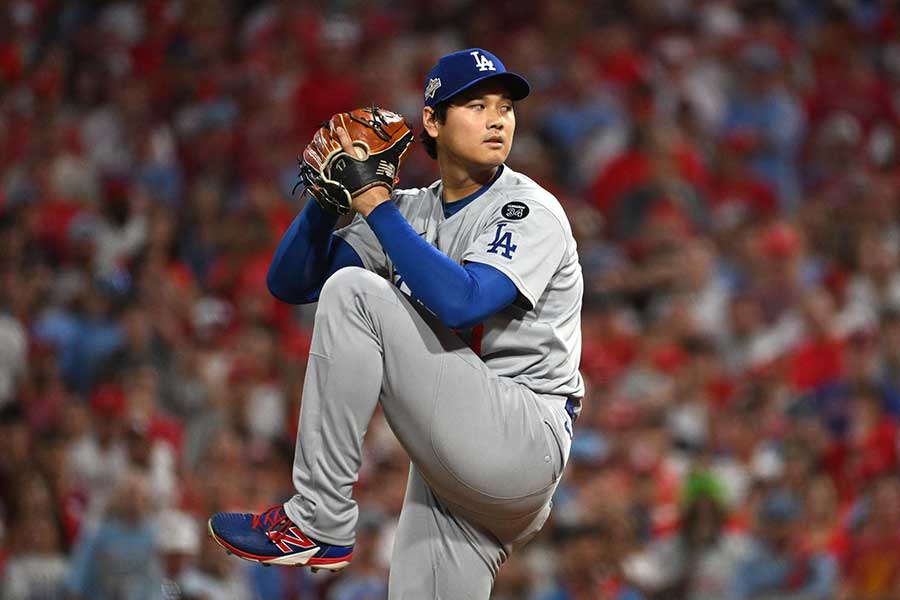 フィリーズとの地区シリーズ第1戦で先発登板したドジャースの大谷翔平【写真:ロイター】