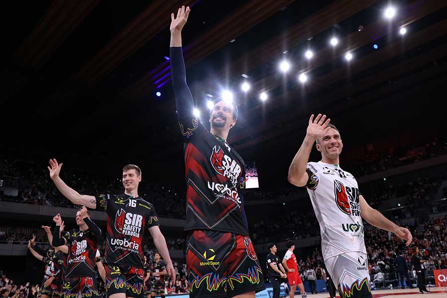 サントリーサンバーズ大阪との国際親善試合を行ったペルージャ【写真：WCS2025提供】