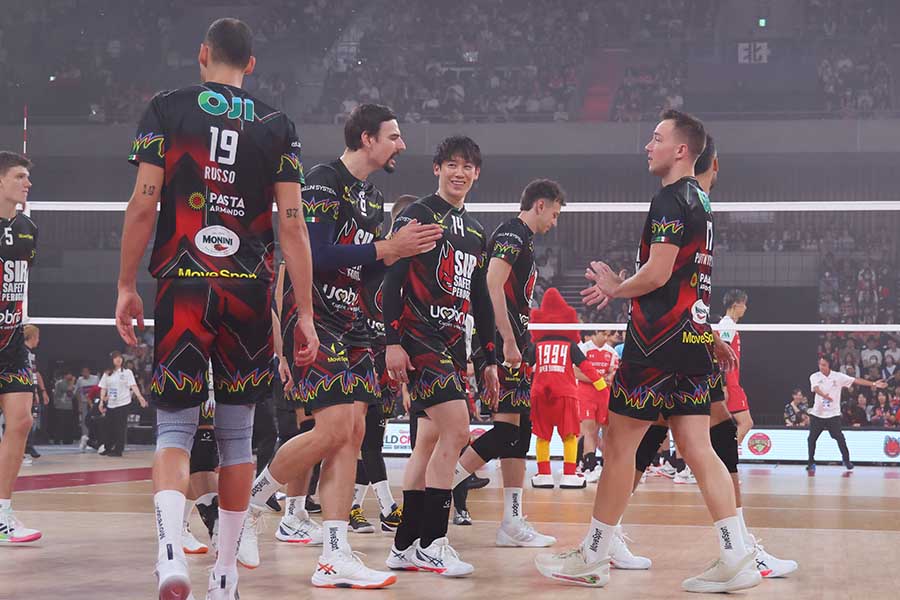 バレー親善試合で石川祐希の所属するペルージャが来日【写真:YUTAKA/アフロスポーツ】