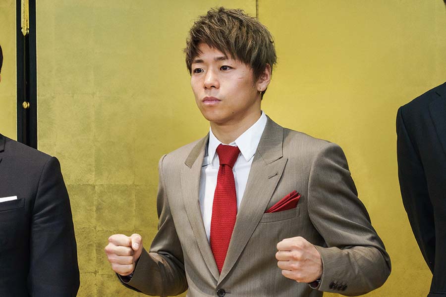 格闘家の武尊【写真：Motoo Naka/アフロ】