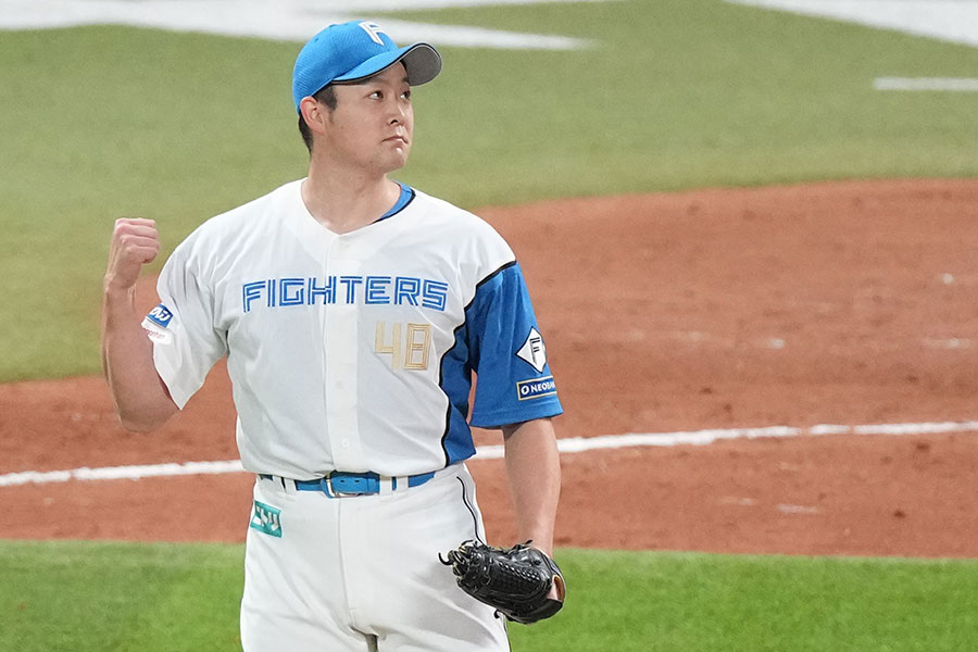 日本ハムの齋藤友貴哉【写真：産経新聞社】