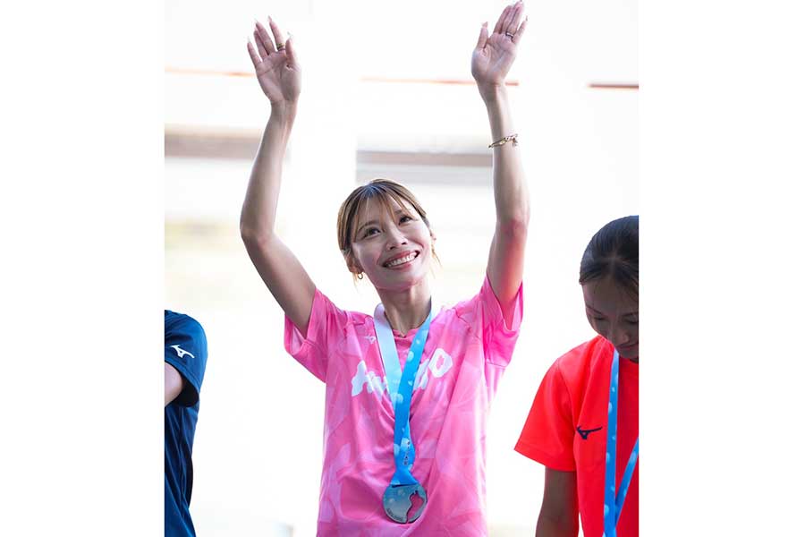 成年女子100メートルで準優勝を果たした中島ひとみ【写真：中戸川知世】