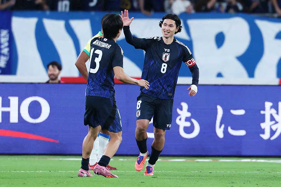 ブラジル相手にゴールを決めた南野拓実【写真：ロイター】