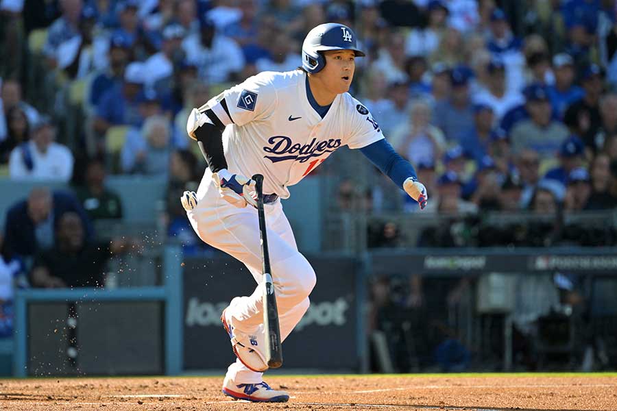 初回に先頭三塁打を放ったドジャースの大谷翔平【写真：ロイター】