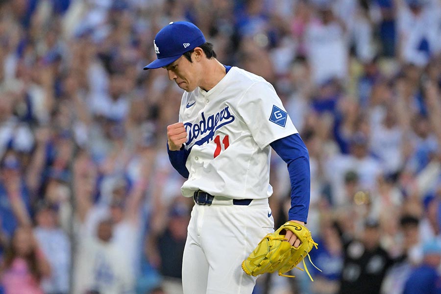 ポストシーズン3セーブ目を挙げたドジャースの佐々木朗希【写真：ロイター】