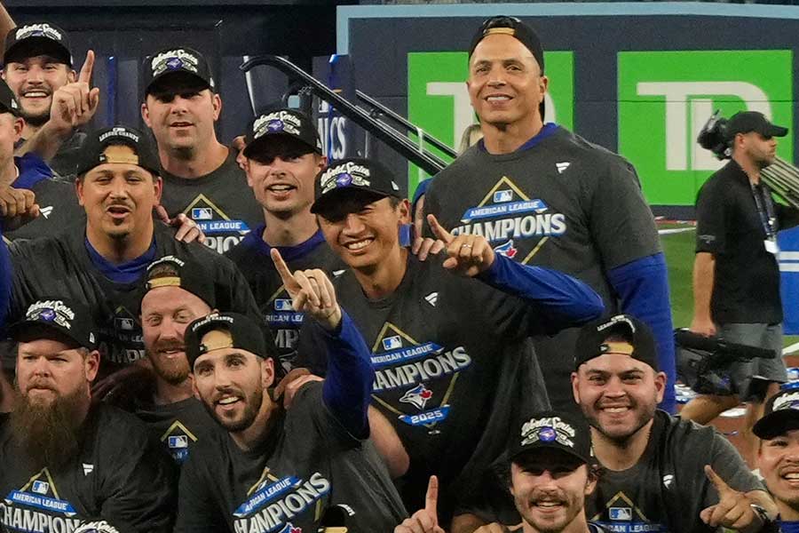 ワールドシリーズ進出を決めたブルージェイズ【写真：ロイター】