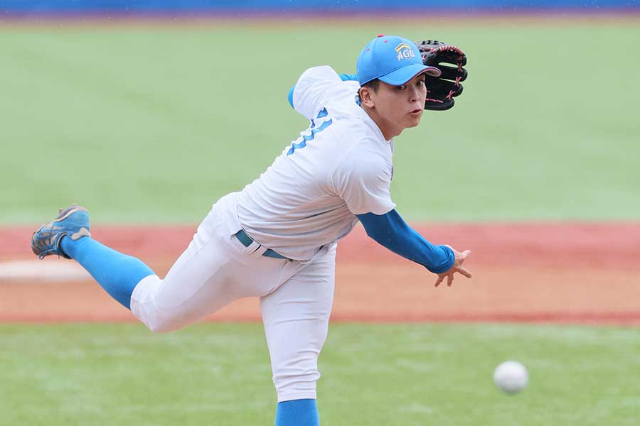 9回を12奪三振で完封勝利を飾った青学大の中西聖輝【写真：産経新聞社】