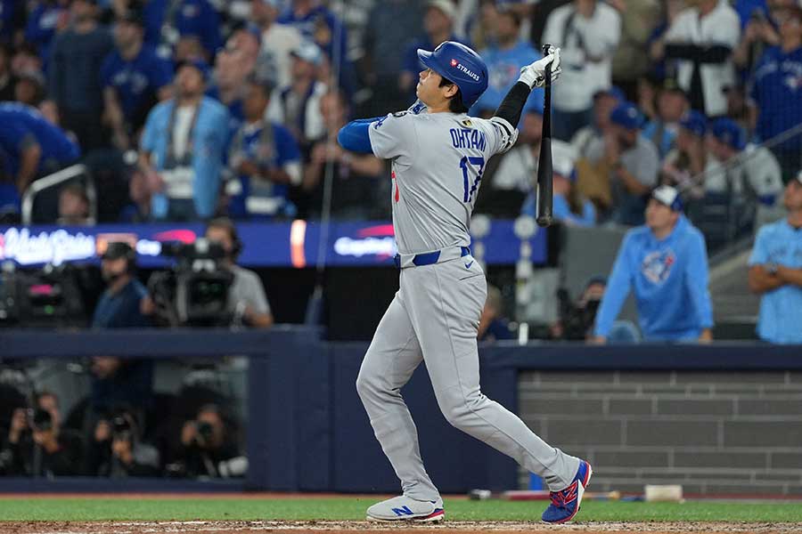 WS初本塁打となる2ランを放ったドジャースの大谷翔平【写真：ロイター】