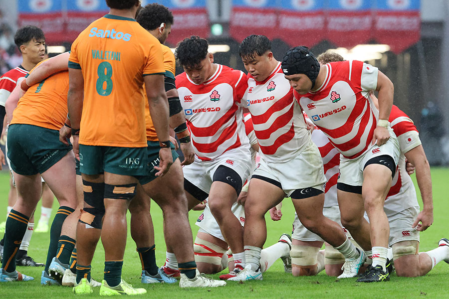 防御面に日本の進化の一端が見られた【写真：JRFU】