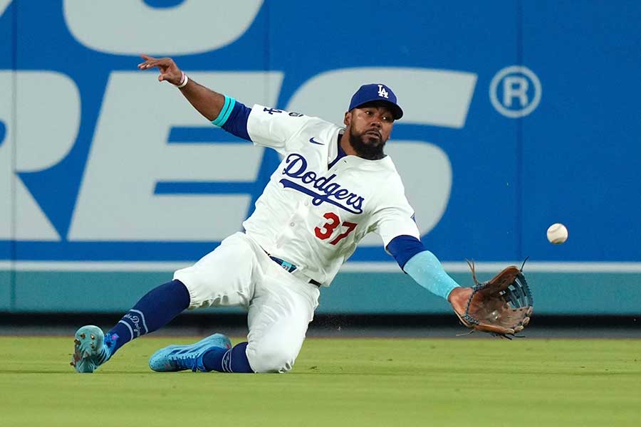 ドジャースのテオスカー・ヘルナンデス【写真:ロイター】